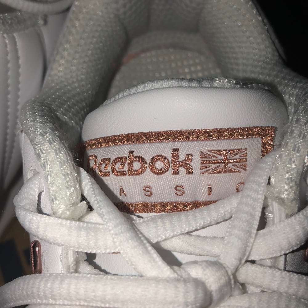 🔶REEBOK CLASSICS🔶 - Picture 2 of 4